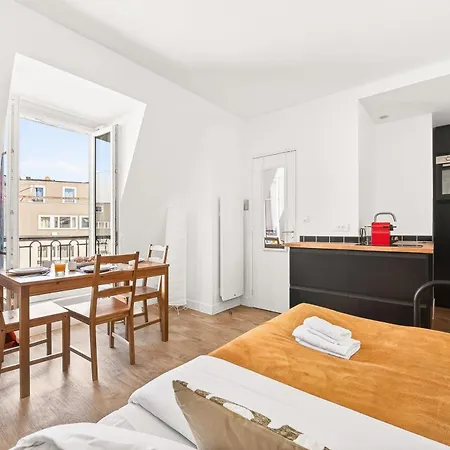 Cozy & Practical Near Eiffel Tower 15 Parigi