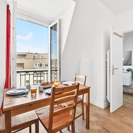 Apartment Cozy & Practical Near Eiffel Tower 15 *